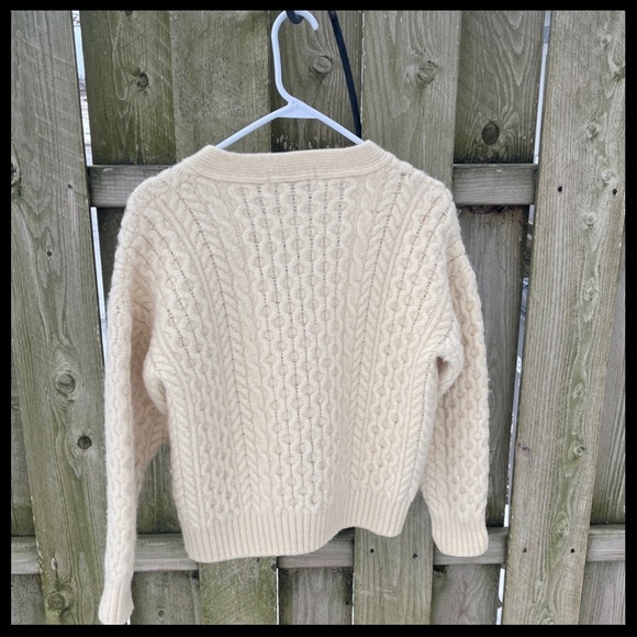 100% Wool Cardigan - Picture 2 of 6